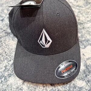 Volcom Men's Full Stone Hthr Xfit Hat L/XL